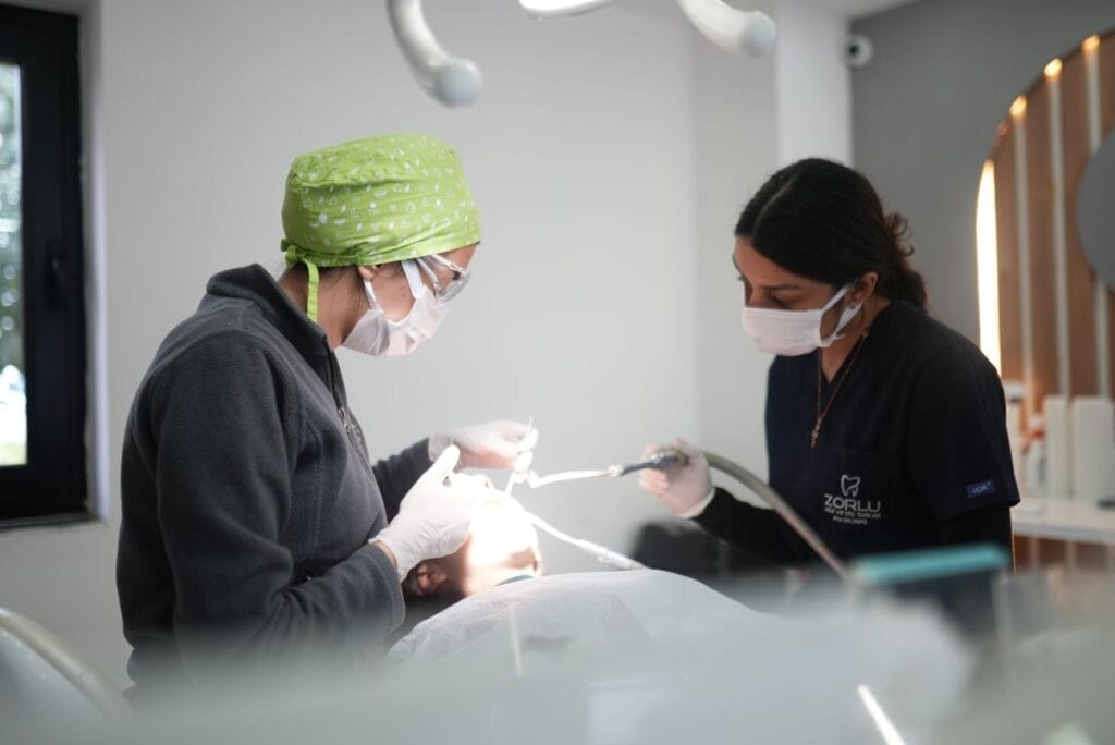 Antalya-Implantat 2025 erklärt: Expertenrat der Center Dental Clinic