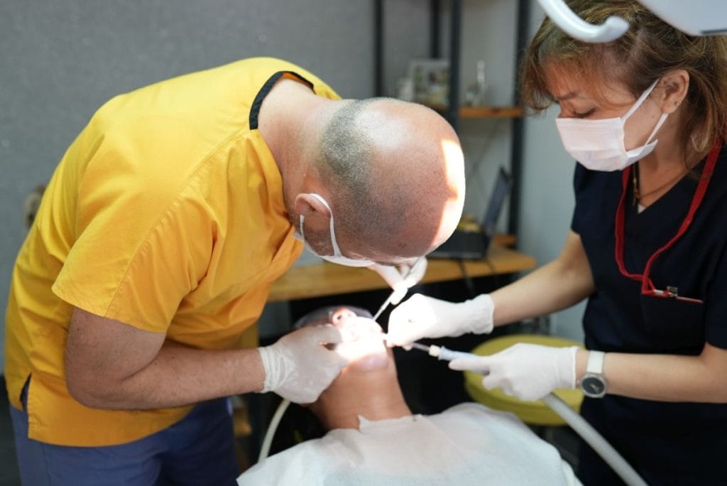 Beste Zahnklinik in Antalya: Ihr Schlüssel zu einem strahlenden Lächeln